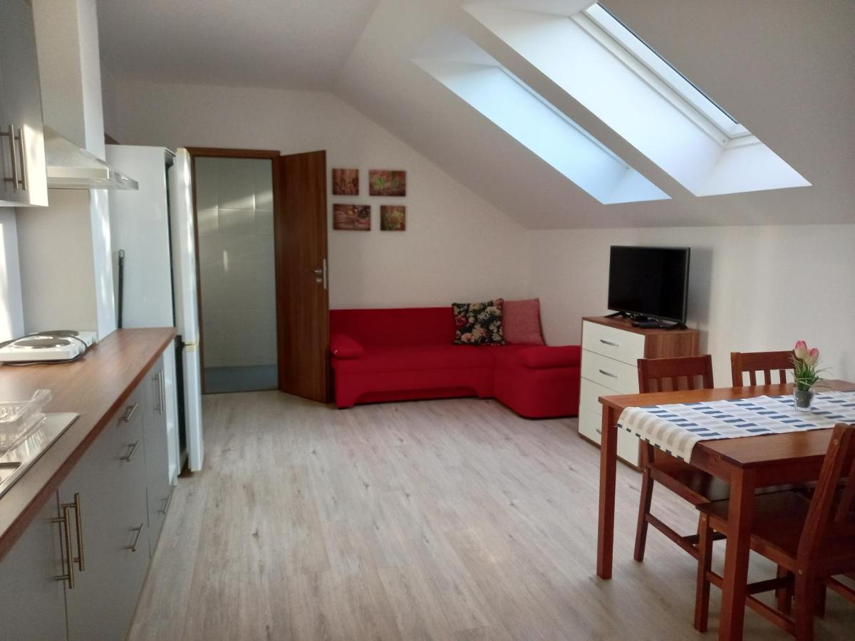 Alegria Natur Apartments Микулов Экстерьер фото