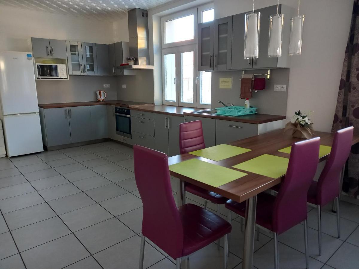 Alegria Natur Apartments Микулов Экстерьер фото