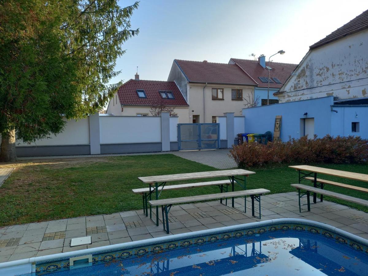 Alegria Natur Apartments Микулов Экстерьер фото