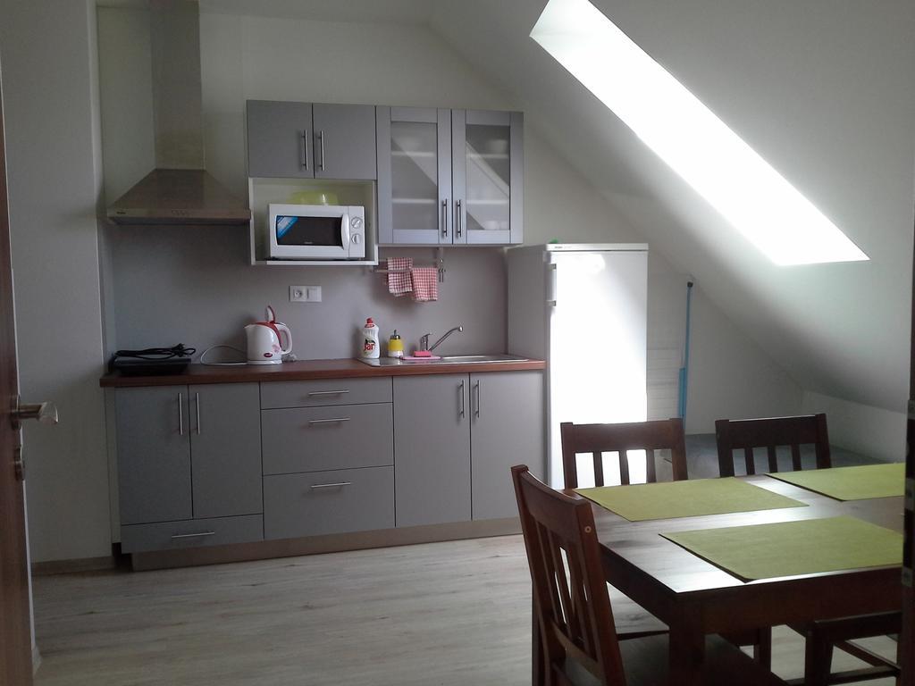 Alegria Natur Apartments Микулов Экстерьер фото