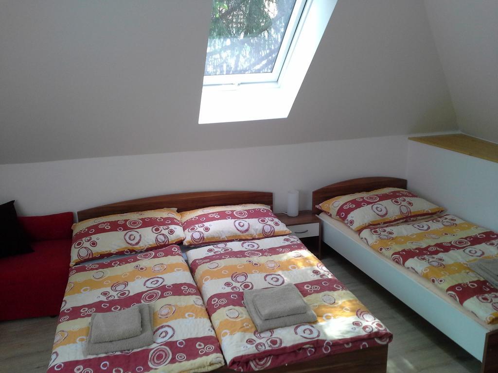 Alegria Natur Apartments Микулов Экстерьер фото