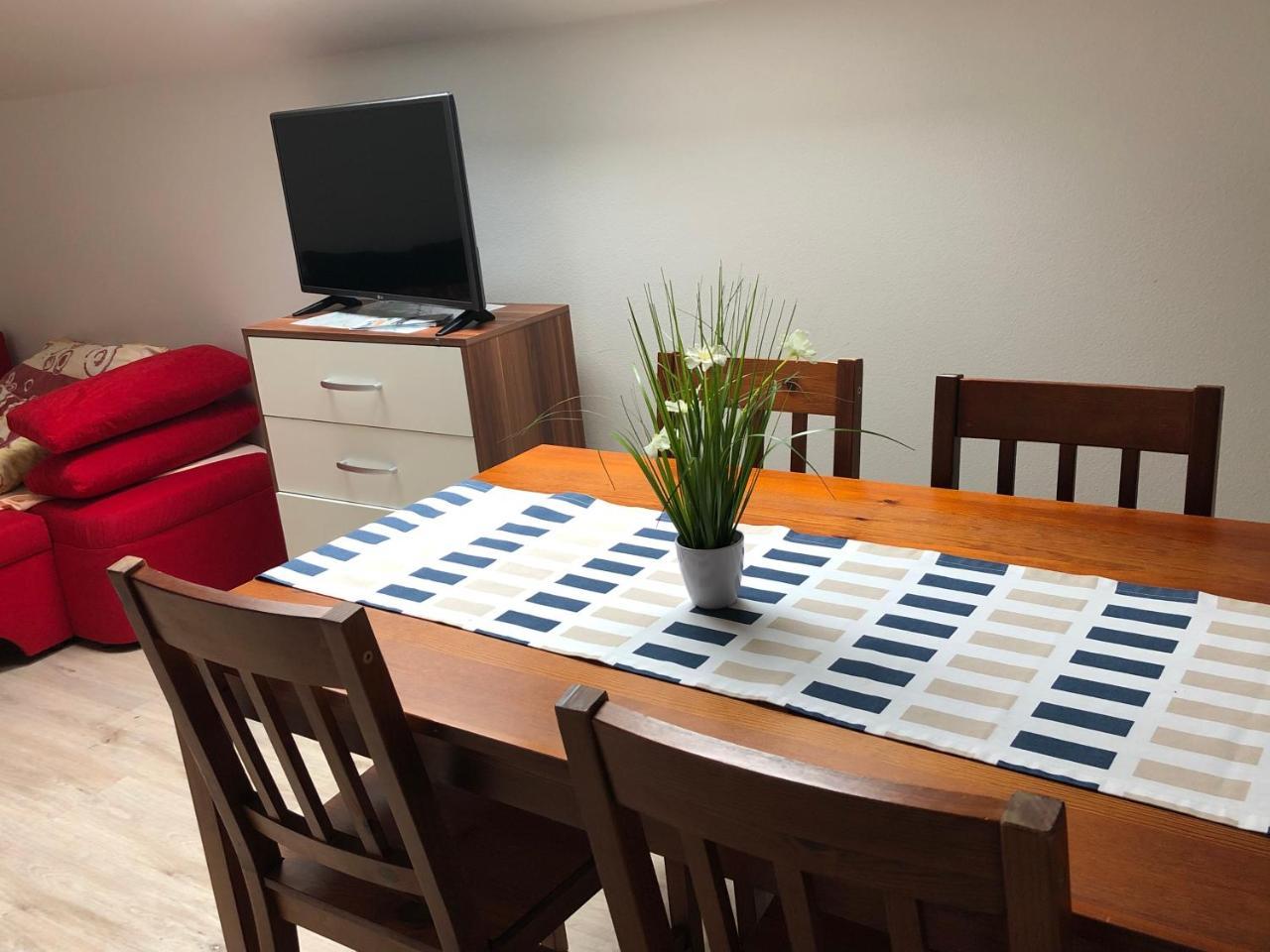 Alegria Natur Apartments Микулов Экстерьер фото