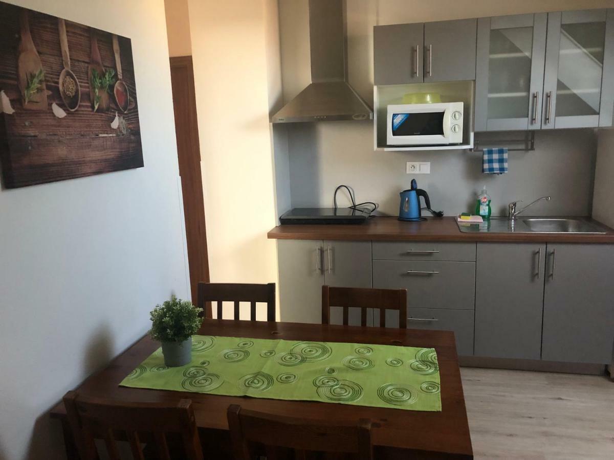 Alegria Natur Apartments Микулов Экстерьер фото